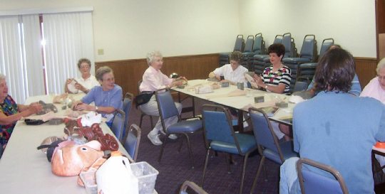 Caswell - Mask making.jpg 28.8K